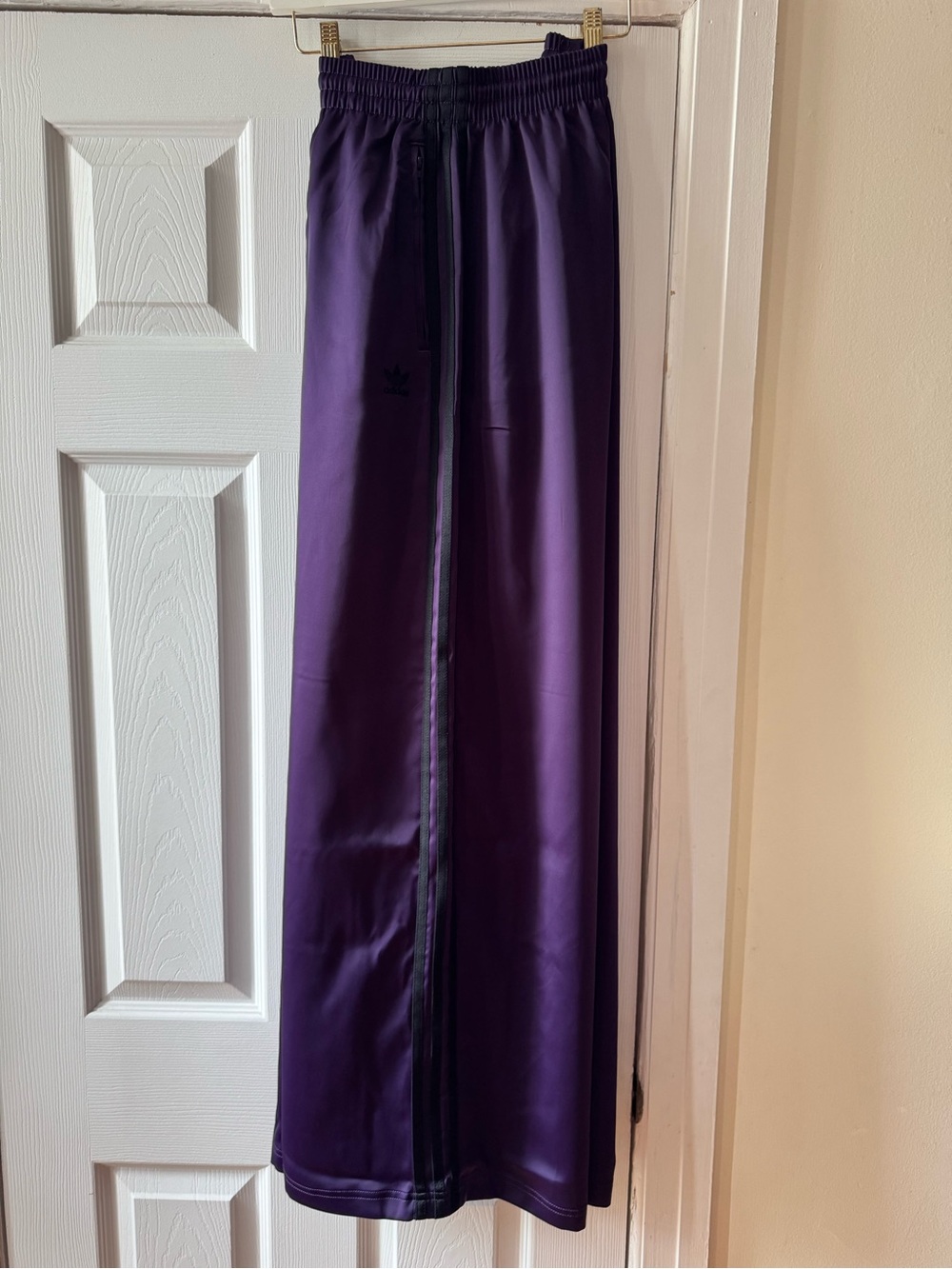 Adidas ADICOLOR SATIN WIDE LEG TRACK PANTS - Picture 9 of 14